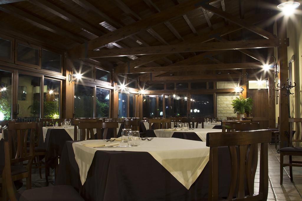 Antica Stazione Hotel Chiaramonte Gulfi Exterior photo